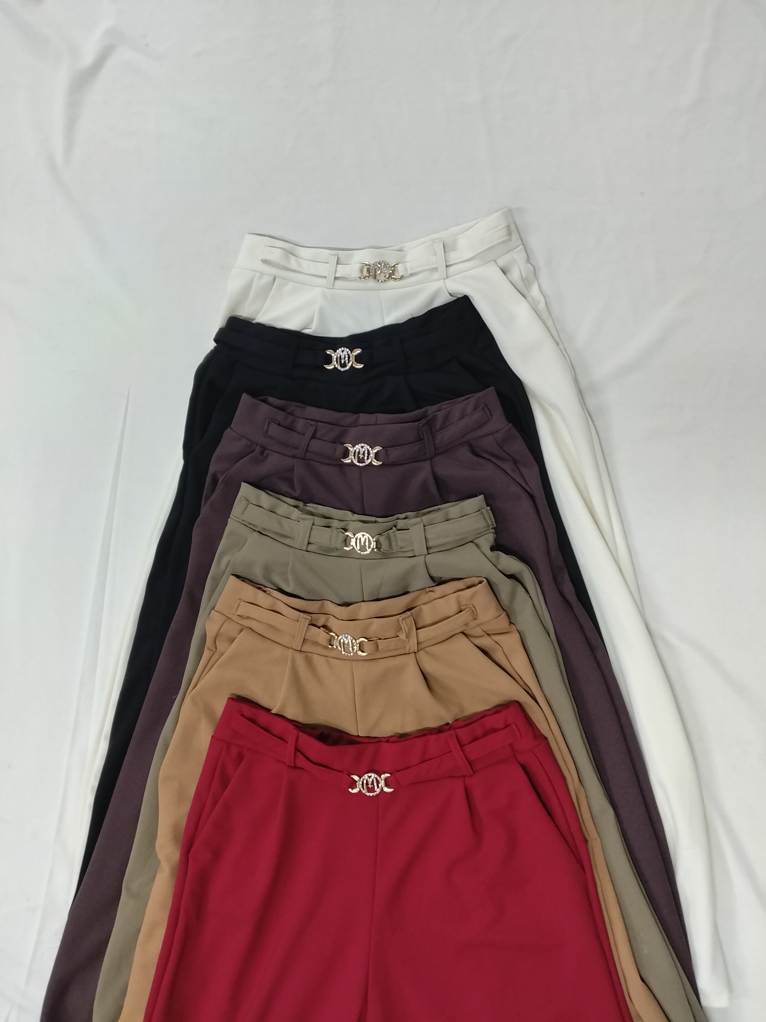 বকলেজ প্যান্ট